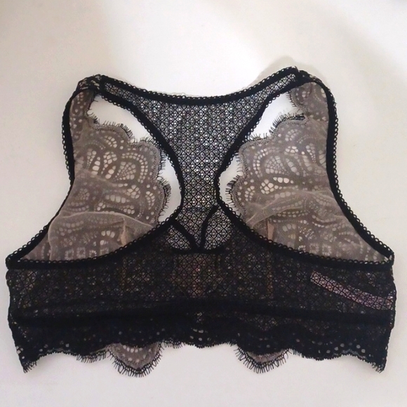 Victoria's Secret Bralette, size medium, color black - Picture 3 of 6